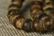 柬埔寨 8mm*108颗 九分沉/31.90克